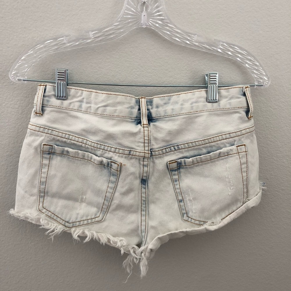 Distressed Shorts - Picture 2 of 3